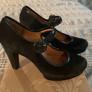 Sofft black suede with strap